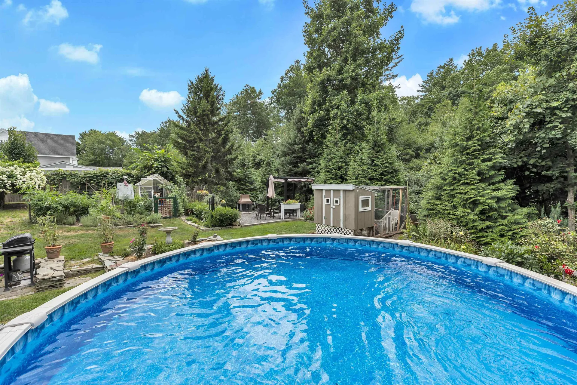15 Orchard Street Auburn NH 03032