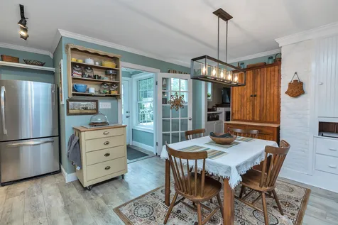 15 Orchard Street Auburn NH 03032