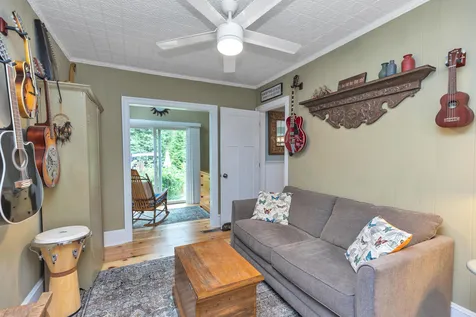 15 Orchard Street Auburn NH 03032