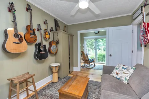 15 Orchard Street Auburn NH 03032