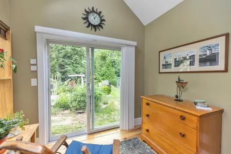 15 Orchard Street Auburn NH 03032
