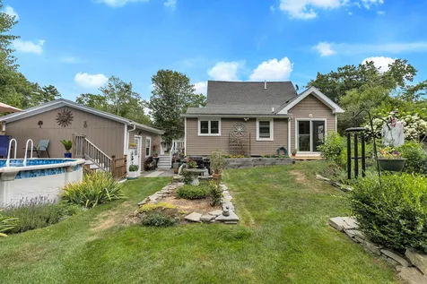 15 Orchard Street Auburn NH 03032