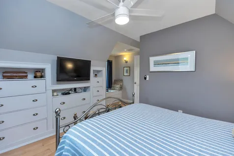 15 Orchard Street Auburn NH 03032