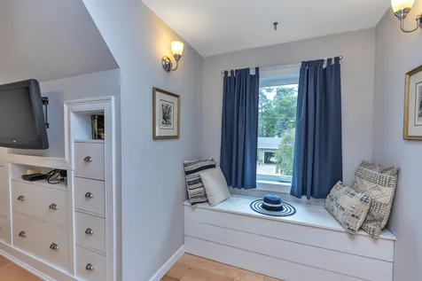 15 Orchard Street Auburn NH 03032