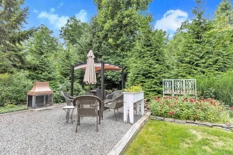 15 Orchard Street Auburn NH 03032