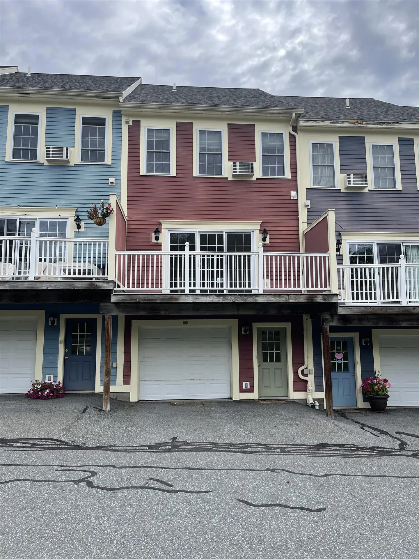 86 Barrister Drive Hartford VT 05001