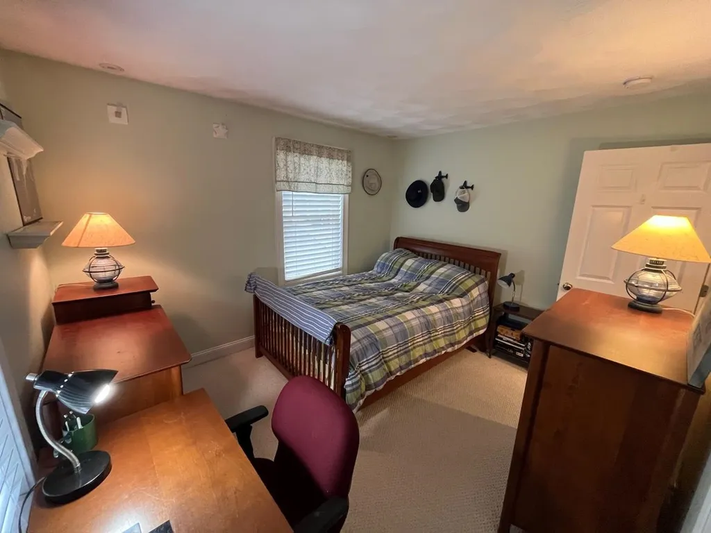 125 Main Avenue South Hampton NH 03827