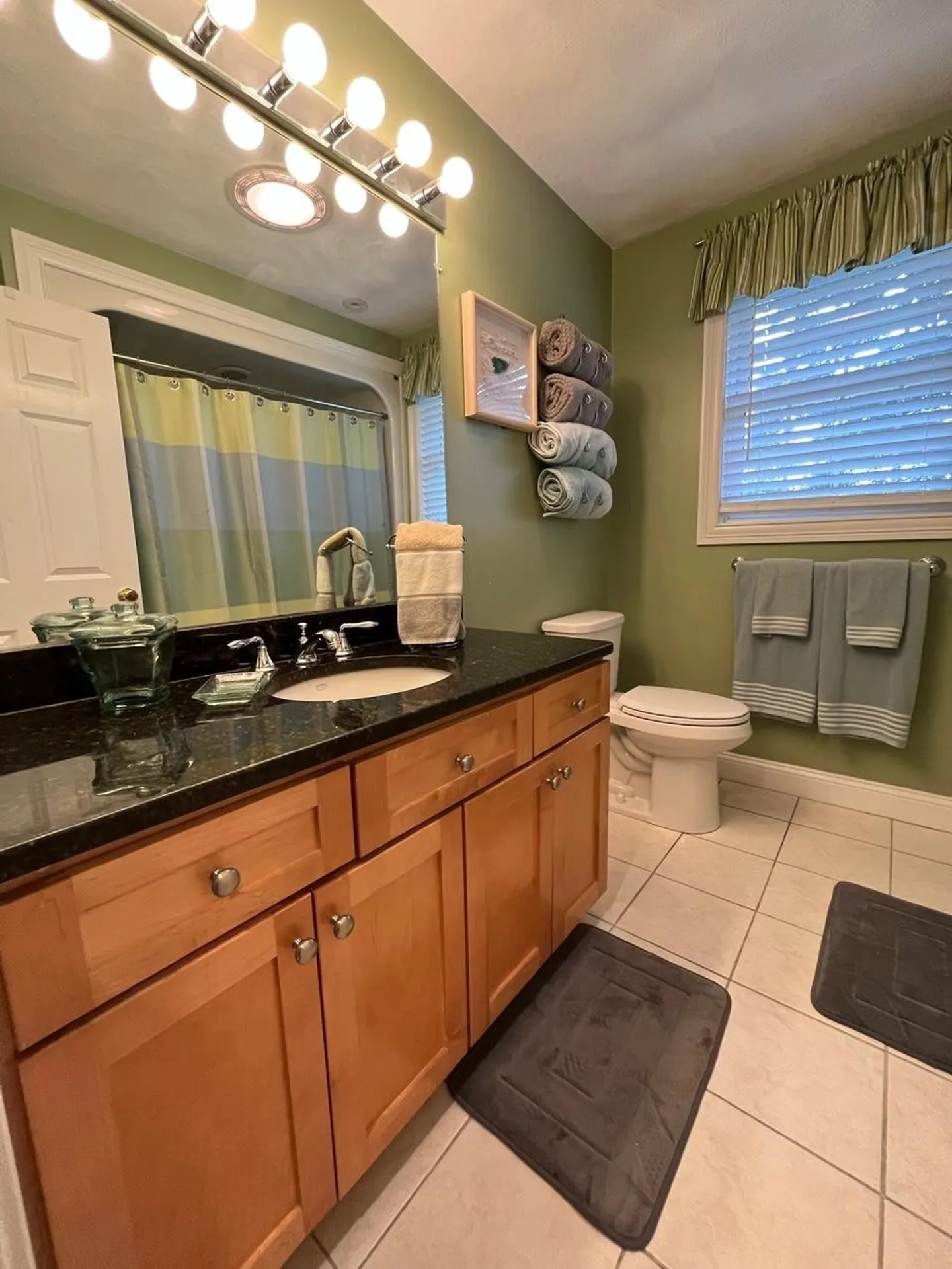 125 Main Avenue South Hampton NH 03827
