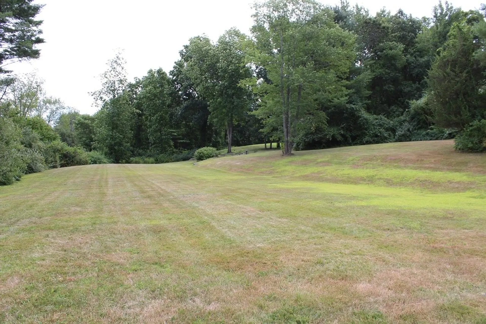 125 Main Avenue South Hampton NH 03827