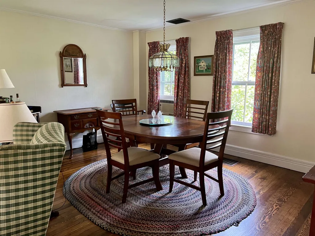 78 Franklin Road Manchester VT 05254