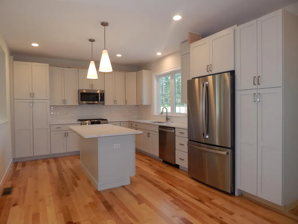 18 Rose Fountain Lane Hampton NH 03842