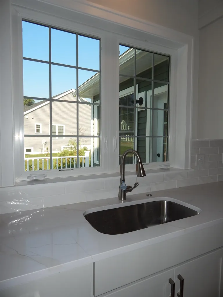 18 Rose Fountain Lane Hampton NH 03842