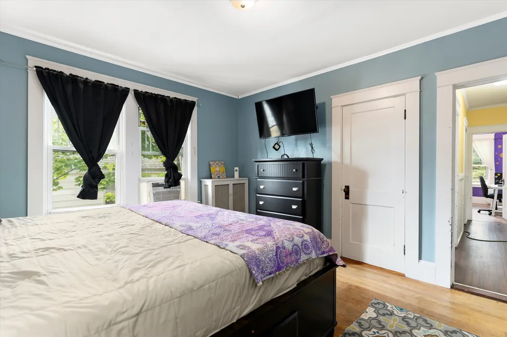 566 Amherst Street Manchester NH 03104