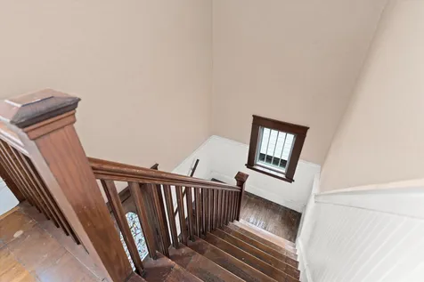 566 Amherst Street Manchester NH 03104
