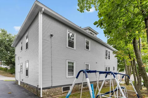 566 Amherst Street Manchester NH 03104