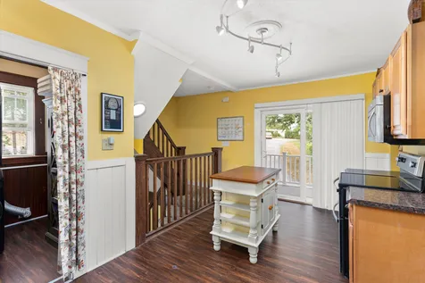 566 Amherst Street Manchester NH 03104