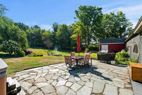82 High Range Road Londonderry NH 03053