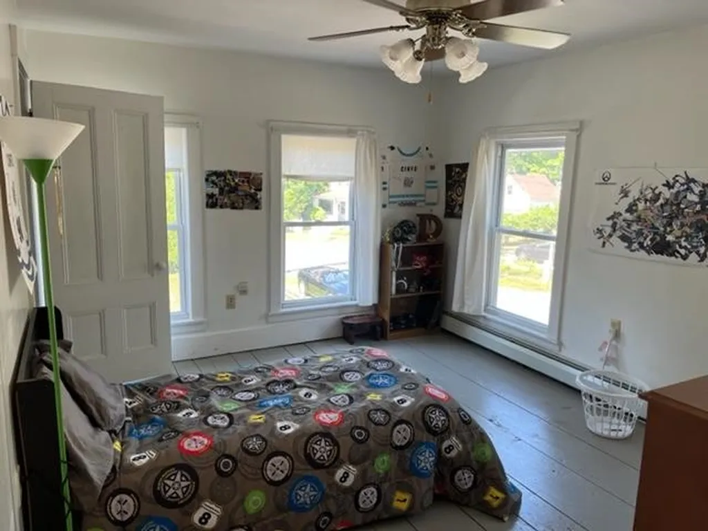17 Elm Street Farmington NH 03835