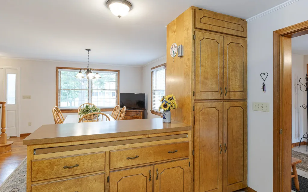 8 Dearborn Circle Walpole NH 03608