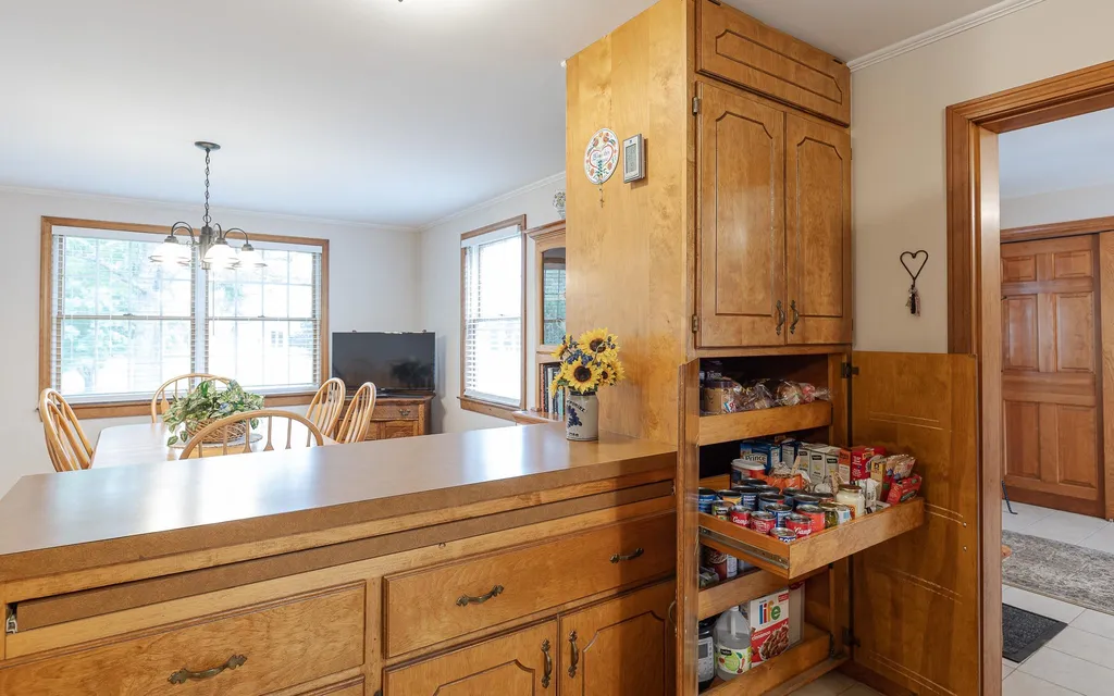 8 Dearborn Circle Walpole NH 03608