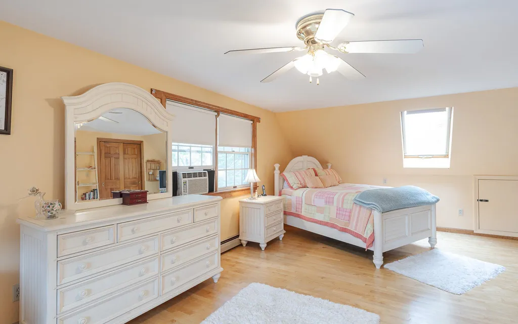 8 Dearborn Circle Walpole NH 03608