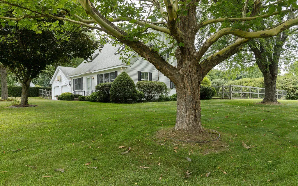 8 Dearborn Circle Walpole NH 03608