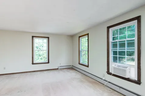 16 Country Club Lane Plaistow NH 03865