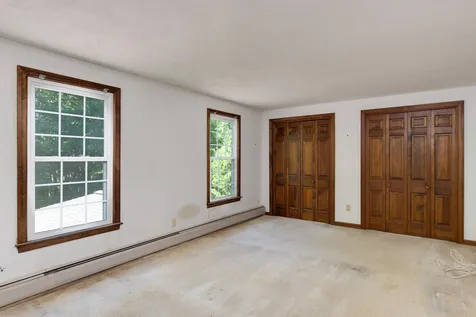 16 Country Club Lane Plaistow NH 03865