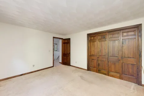16 Country Club Lane Plaistow NH 03865