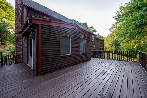16 Country Club Lane Plaistow NH 03865