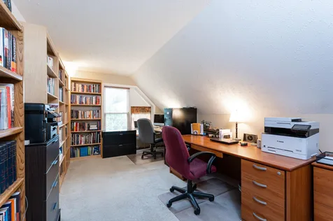 21 Settlement Way Nashua NH 03062