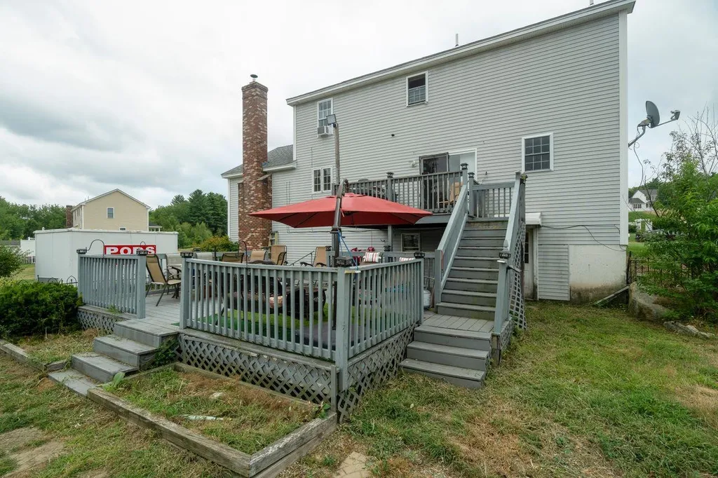 25 Longwood Avenue Londonderry NH 03053