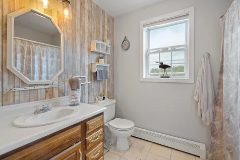 25 Longwood Avenue Londonderry NH 03053