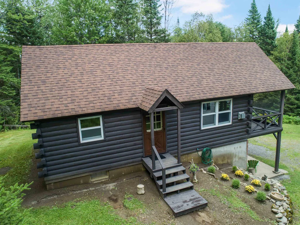 6 Braeside Road Pittsburg NH 03592