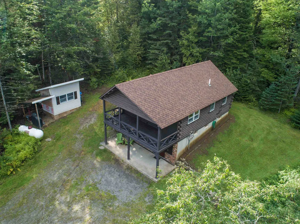 6 Braeside Road Pittsburg NH 03592