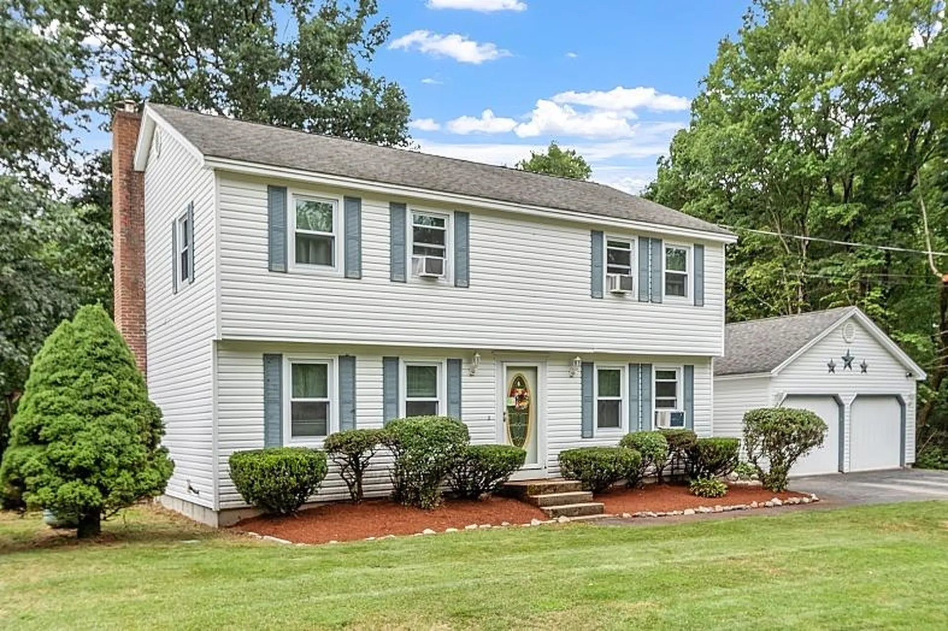 6 Wagner Way Hudson NH 03051