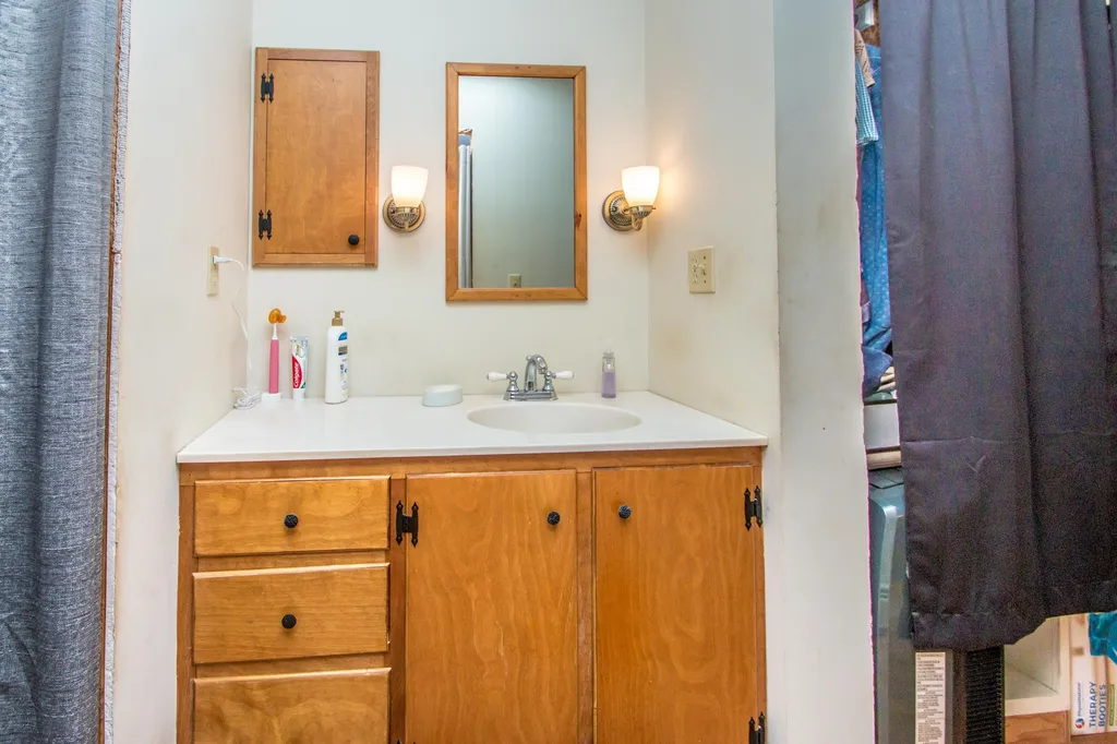 24 Wesson Road Lancaster NH 03584