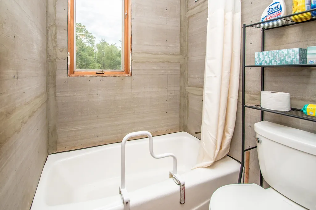 24 Wesson Road Lancaster NH 03584