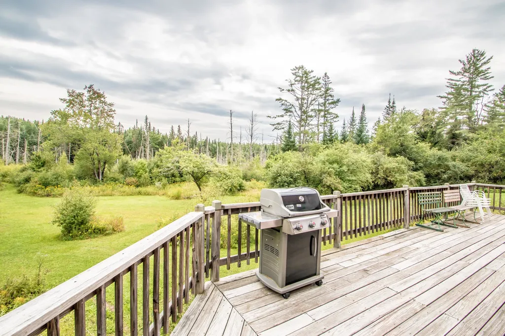24 Wesson Road Lancaster NH 03584