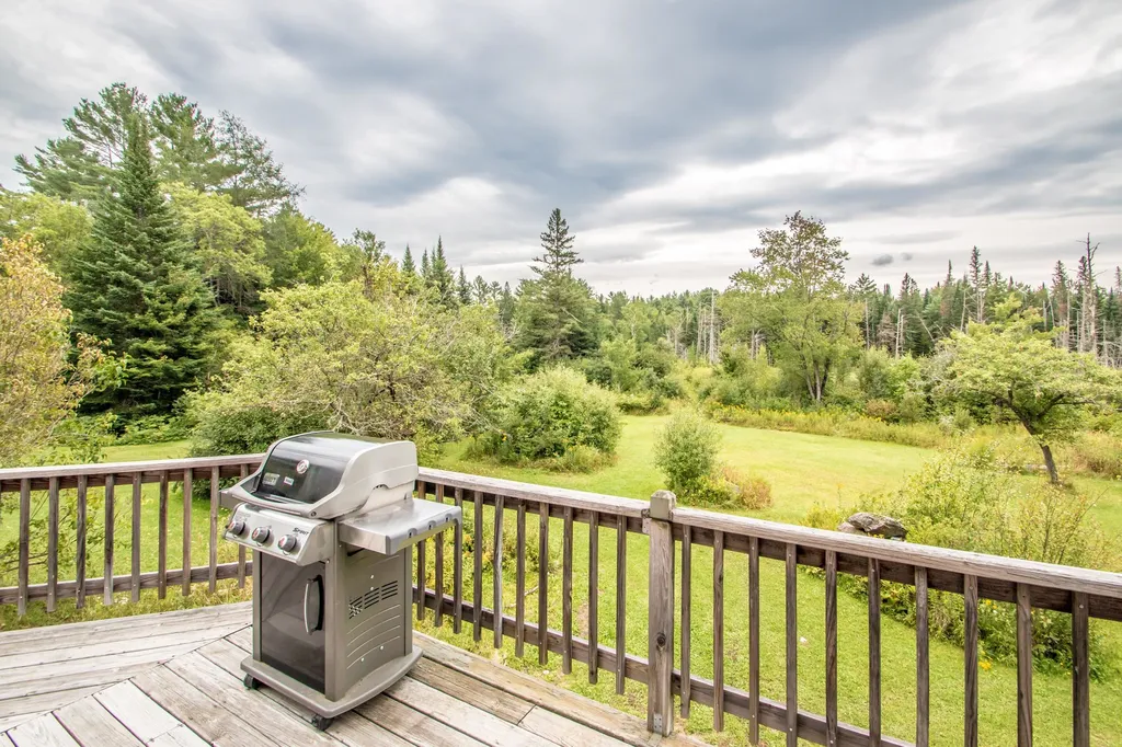 24 Wesson Road Lancaster NH 03584