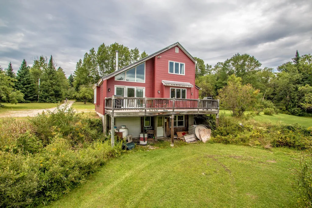 24 Wesson Road Lancaster NH 03584