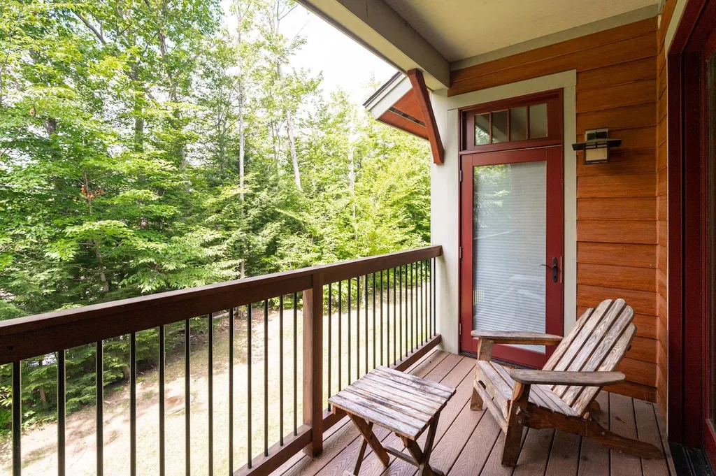 21 Riverside Terrace Lincoln NH 03251