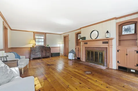 106 Governor Wentworth Highway Tuftonboro NH 03853