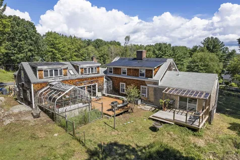 106 Governor Wentworth Highway Tuftonboro NH 03853