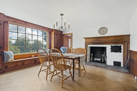 106 Governor Wentworth Highway Tuftonboro NH 03853