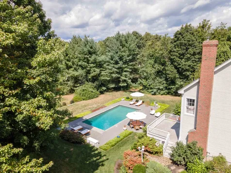 7 Stratham Lane Stratham NH 03885