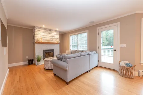 7 Stratham Lane Stratham NH 03885