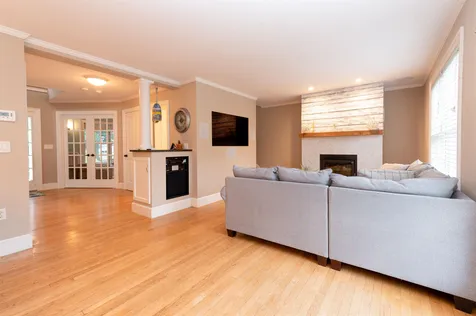 7 Stratham Lane Stratham NH 03885