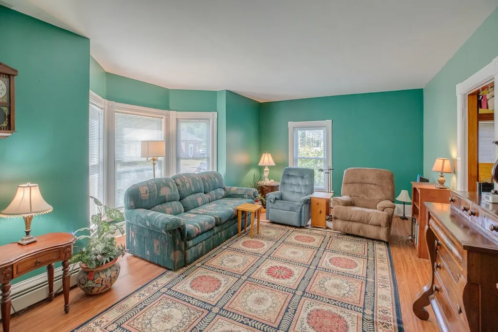 316 Nh Route 25 Warren NH 03279-4430