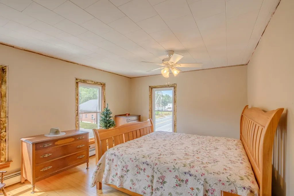 316 Nh Route 25 Warren NH 03279-4430